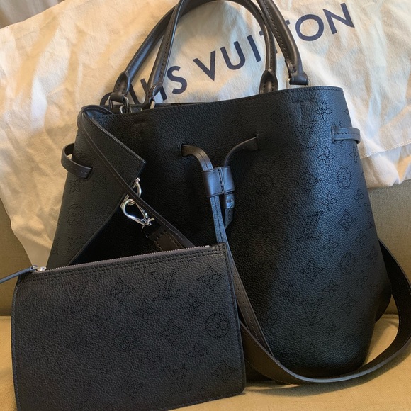 Louis Vuitton Handbags - Louis Vuitton Girolata bag